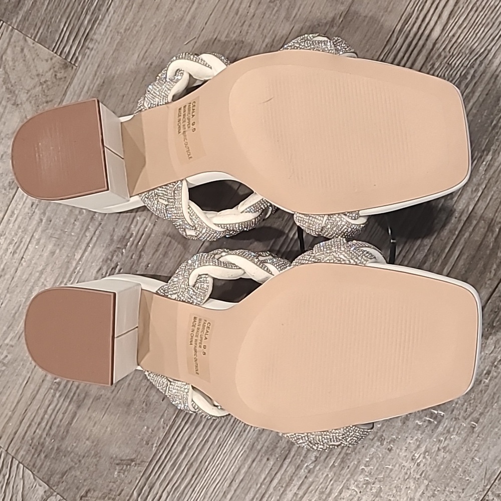 Yellow Box Ceala White and Silver Heeled Sandals Sizr 9.5 - Picture 4 of 4